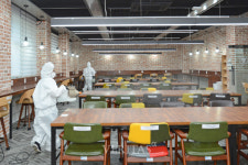 동의대, 지하철역 출구와 순환버스정류장 발열체크 실시