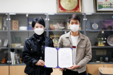 산기대 학생 외국인 한글 글씨쓰기 대회 은상 수상