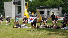 전대사대부중 5‧18 기념 공연 잃어버린 얼굴을 찾아서 개최