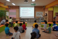 울산강북청 찾아가는 학교도서관 이용 교육으로 독서교육 활성화