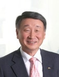 한국외대, 권순한 ㈜소이상사 회장 명예경영학박사 학위 수여