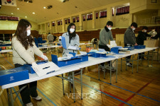 동아대 2022학년 신입생 전원에 웰컴키트 제작/배포