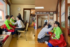 제주관광대 항공서비스과 수산리 경로당 제주사랑 재능기부 봉사 진행