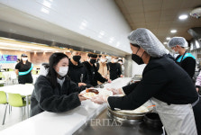 영진전문대 중간고사 재학생 격려 천원의 밥상/간식 나눔 행사 진행