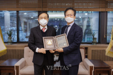 오스템임플란트 서울대 치의학대학원 100주년 기념기금 10억원 쾌척