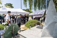 강원대 故 이희령/최경애 부부 제40주기 추모식 엄수