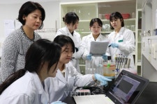 이화여대 지표수관리연구실 2023 안전관리 최우수 연구실 장관표창 수상