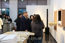 원광대와 익산시문화도시지원센터 대학로에서 작품 전시회