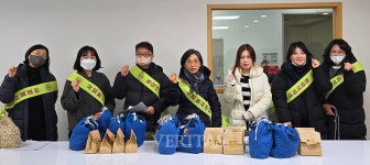 동덕여대 교직원들 유락종합사회복지관/고립가정에 따뜻한 도시락 전달