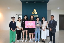 [포토] 대정여고 2-4모임 장학금 전달식