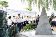 강원대 故 이희령/최경애 부부 제42주기 추모식 엄수