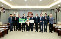 모교에 받은 배움, 기부로 보답