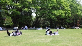 서울여대 도서관 슈니의 책뜰, 팝업야외도서관 행사 개최