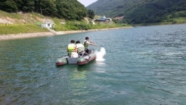 농어촌공사 순창지사, 월정저수지서 녹조 방제훈련