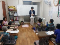 군산 삼학동주민센터, 늘푸른학교 학습장 만학도 격려
