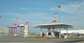 군산항 컨테이너 부두 운영 중대 기로