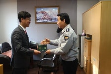 김제서, 보이스피싱 예방 은행직원에 감사장