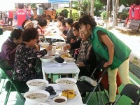 중화산2동 새마울부녀회 어르신 초청 국수 대접