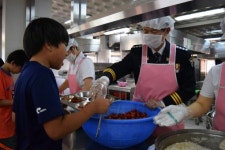 부안경찰서 학교전담경찰관, 부안동초서 일일급식봉사