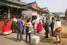전주 풍남동, 주민과 함께 한옥마을 안내에 앞장