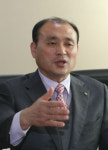 조달청장 표창받는 김영천 (유)고양산업 대표이사의 봉사활동 화제
