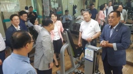 전주시의회 복지환경위원회, 꽃밭정이·덕진 노인복지관 방문