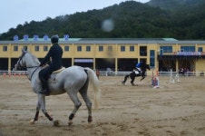 순창군 강천산 길목에 승마장 개장
