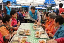 전주시자원봉사센터,  따뜻한 밥상 나눔으로 사랑 전달