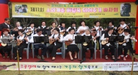 전주 덕진노인복지관, 소외계층을 위한 바자회 개최