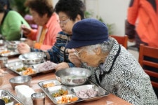 장수군 노인·장애인복지관 무료급식 나눔행사
