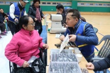 완주 삼례로타리, 봉동읍 어르신 맞춤 안경 선물