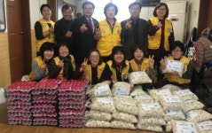 부안군 백산면 적십자봉사회 52개 경로당에 떡국·계란 전달