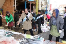 무주군 설맞이 장보기는 전통시장에서
