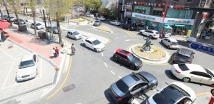 오거리 회전교차로 교통 체증으로 몸살