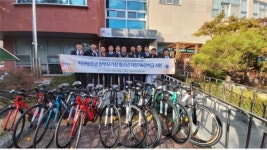 전주모악로타리클럽, 송천2동에 장학금과 자전거 11대 기탁