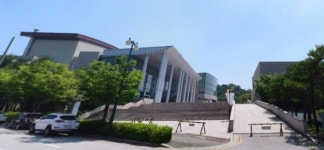 신종코로나 미술계 타격… 갤러리, 작가, 인쇄소 모두 고충