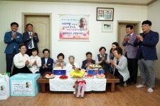 유기상 고창군수, 100세 어르신댁 방문해 황금빛 인생 축하