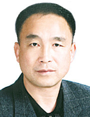 김제시의원간 치정관계 소문에 '얼룩진 현충일' | 포토뉴스