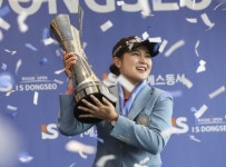 조선아이에스전북지사 | 전북출신 박현경 2승 '그린 퀸'...KLPGA 아이에스동서 부산오픈 연장전 우승