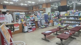 코로나19 약국도 경영난 허덕