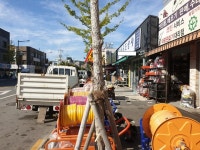 전주공구거리 인도 위 불법 적치물 심하다