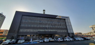 엠오에프완산지점 | 완산경찰서, 보이스피싱 전달책 검거에 기여한 IBK 기업은행 서전주지점 은행원에 감사장