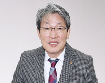 유진섭 정읍시장, 대한민국을 빛낸'제7회 2021년 자랑스러운 인물 대상' 수상