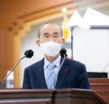 운암계기카센타 박준식 | 박준배 김제시장 "전략적 투자유치로 지역 성장 견인"