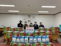 전주시 중화산1동 중화산교회, 300만원 상당 백미 100포 기탁