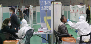 전북지역 확진자 엿새 째 1만명 대…누적 확진자 23만명 넘었다