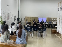 지역예술인을 기록하는 전주 백인의 자화상 100년을 바라보고 이어가야