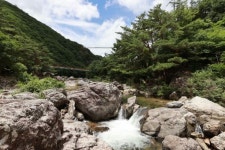 구름다리에서 감상하는 진안 운일암반일암 절경