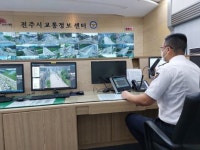 <교통사고를 줄입시다> 전북도민 교통만족도 up! 출퇴근길 교통정체 해소 나선 전북경찰