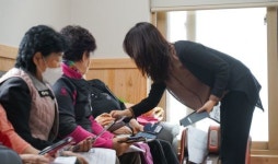 군산문화도시센터, 고령 사회 속 디지털 격차 해소 위한 동네디지털공부방 시작